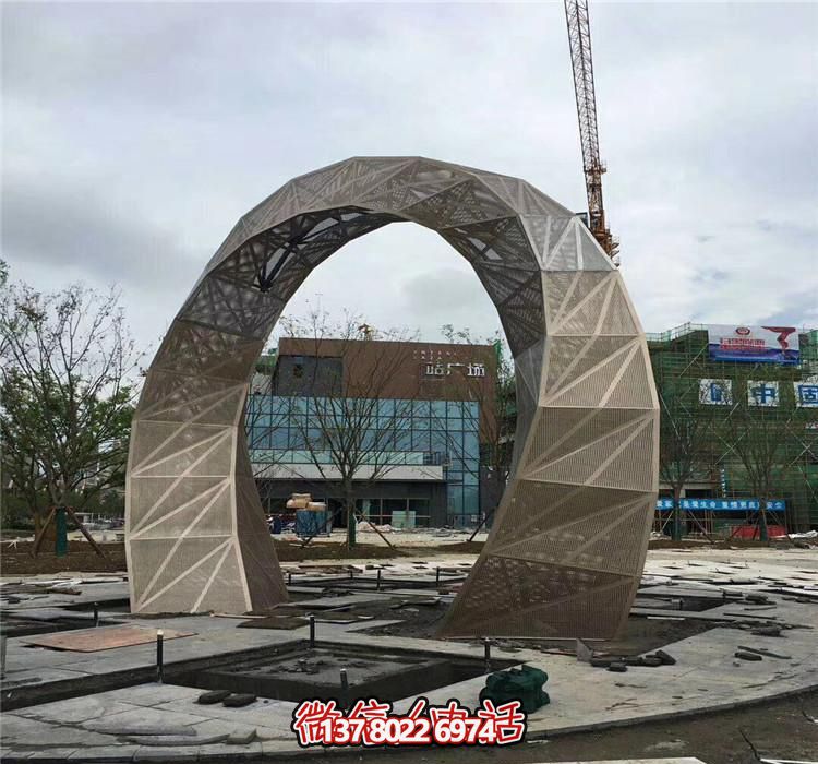 不锈钢网格拱门博鱼平台，点缀广场