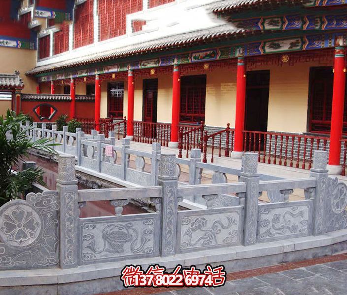 游览大理，感受古老石栏杆的魅力