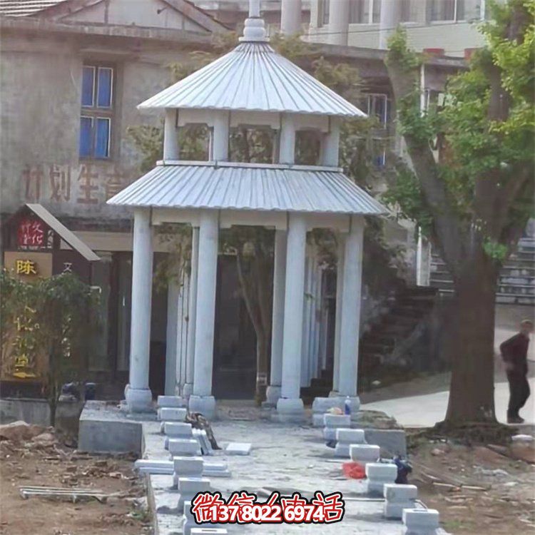 精美大理石雕刻二层凉亭，为农村文化广场添彩
