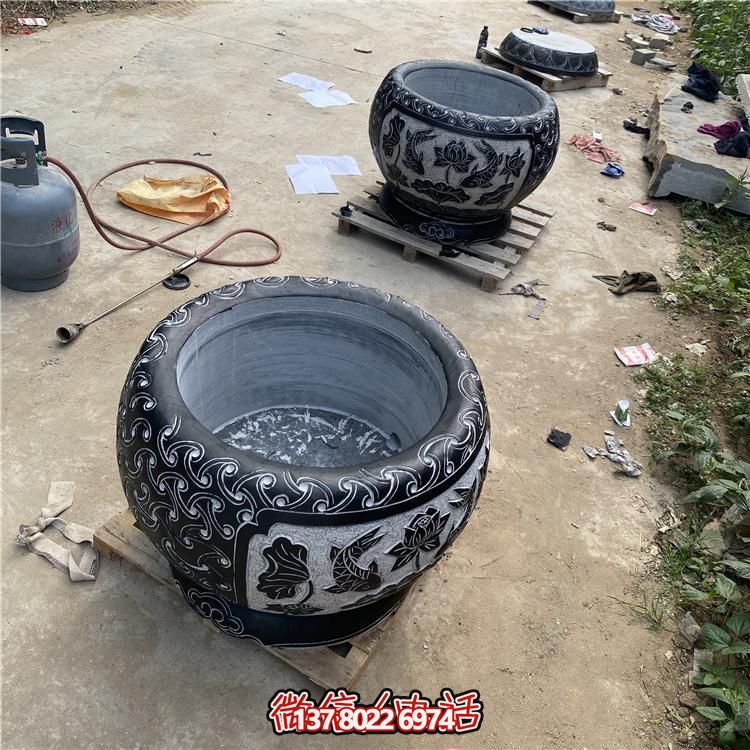 精美大理石养鱼水缸，为您的景点增添美感