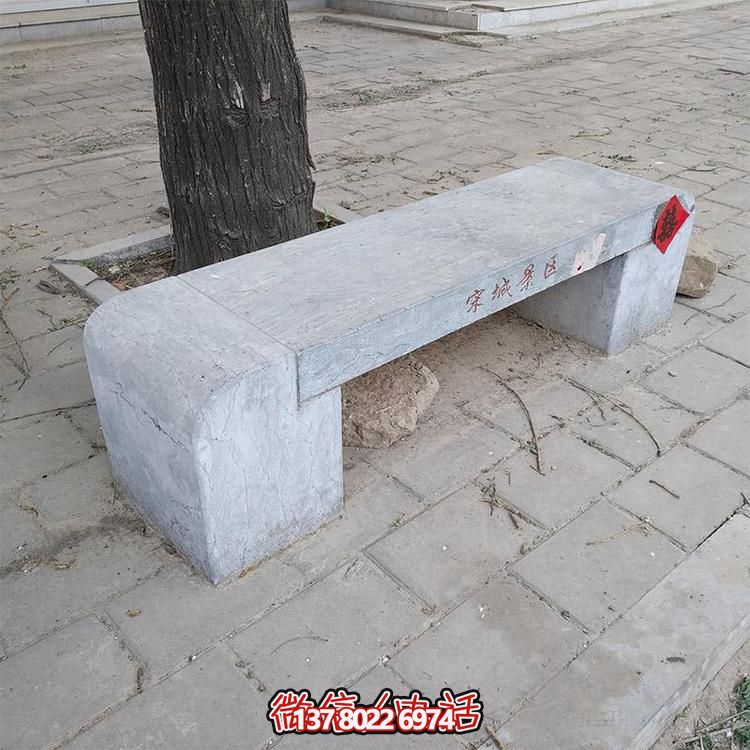 青石雕刻石凳，让你尽情休闲