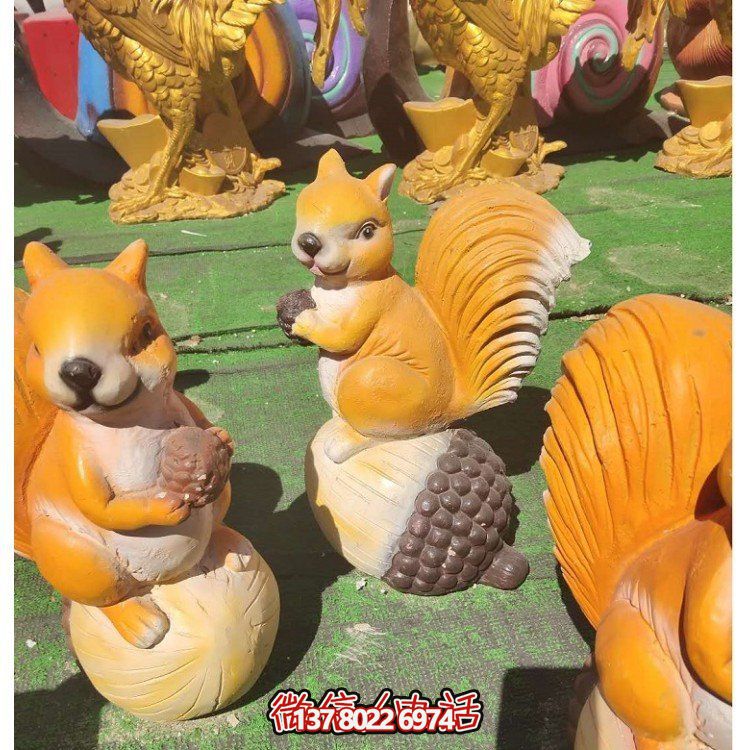 集游乐、景观、动物园于一体的玻璃钢仿真卡通动物游乐场