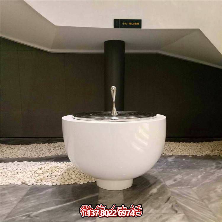 不锈钢水滴圆盘博鱼平台，玻璃钢景观装饰