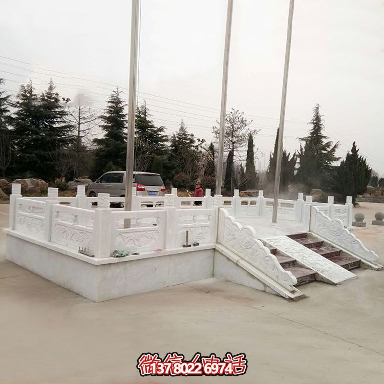 纪念中国母亲河流运动——精美石雕升旗台