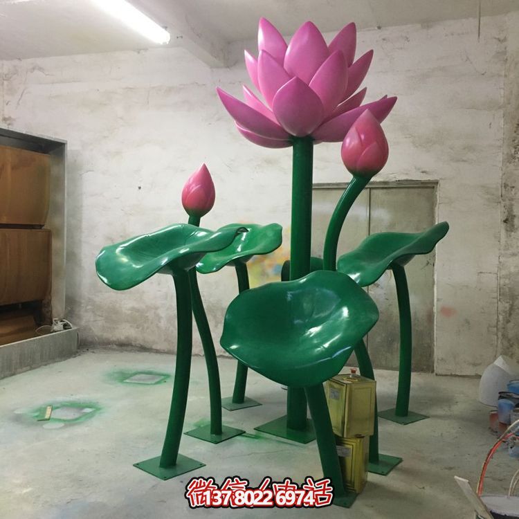 大型不锈钢彩绘莲花摆件，为游乐场、商场、户外公园增色