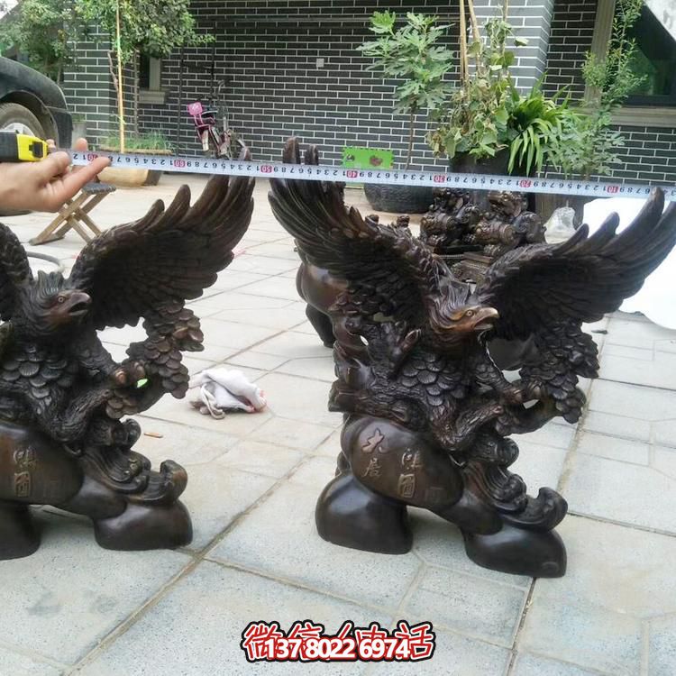 玻璃钢老鹰博鱼平台，个性摆放商场装饰