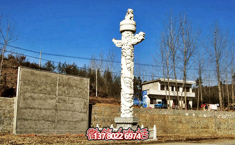 汉白玉华表博鱼平台，点缀农村广场