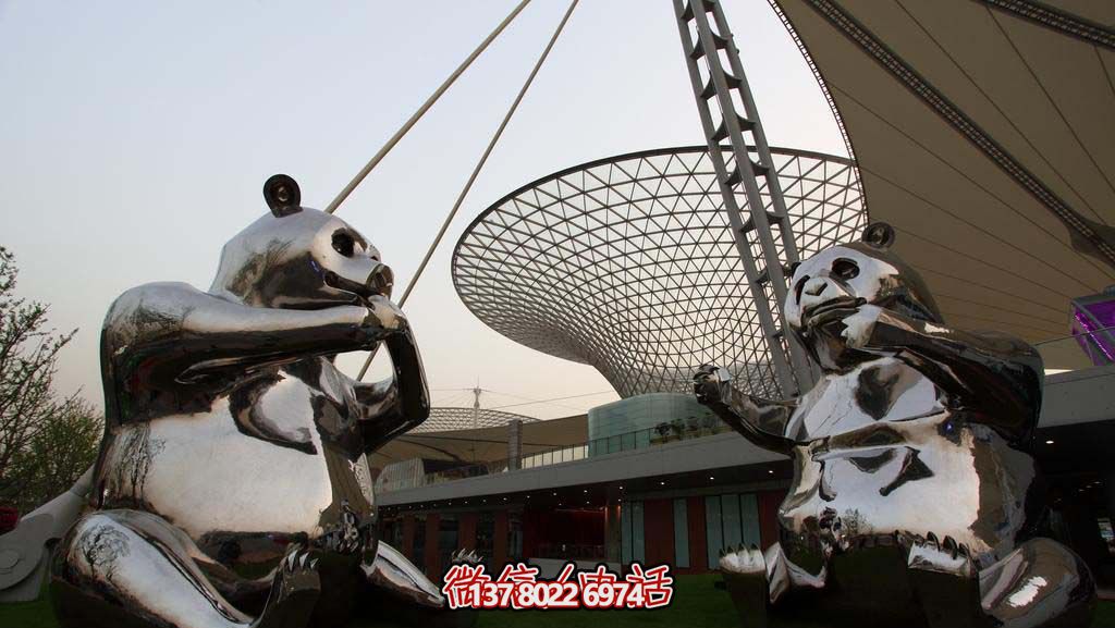 不锈钢卡通熊猫博鱼平台，为动物园摆放镜面装饰
