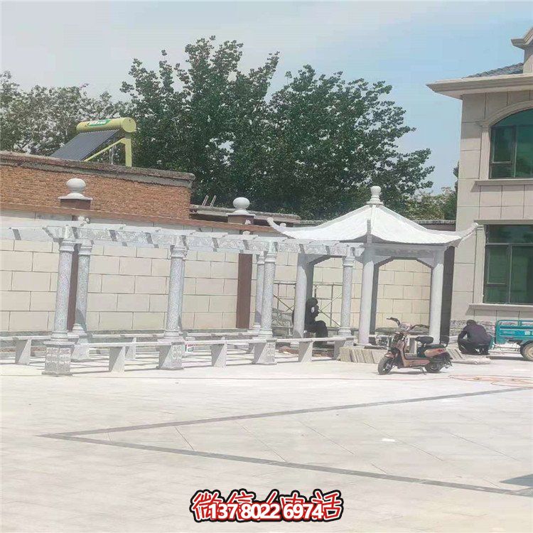仿古凉亭，大理石装饰，搭配花架，为别墅院子增添份量