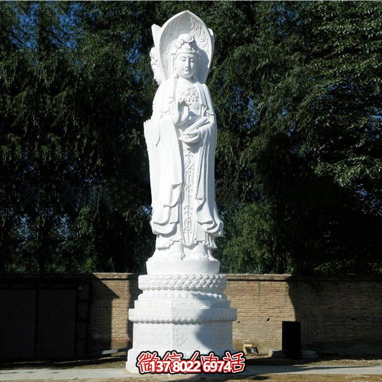 大型户外观世音菩萨博鱼平台给景区增添一抹靓丽