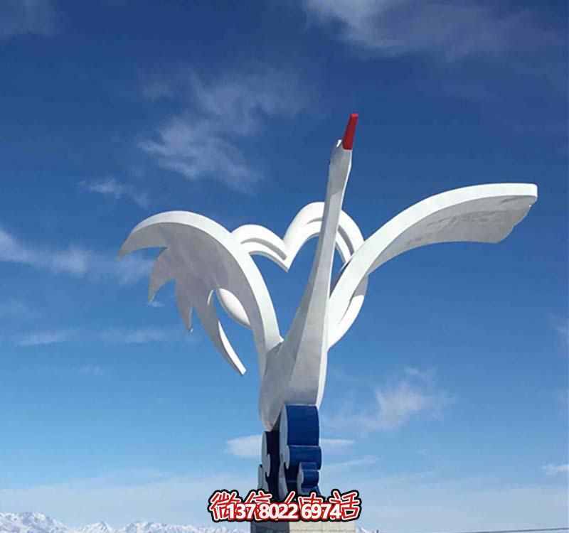 不锈钢爱心鹤博鱼平台，点亮广场创意之美