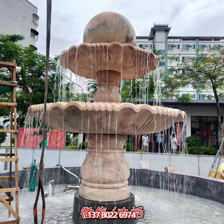 欧式大理石石雕流水喷泉，红晚霞点缀