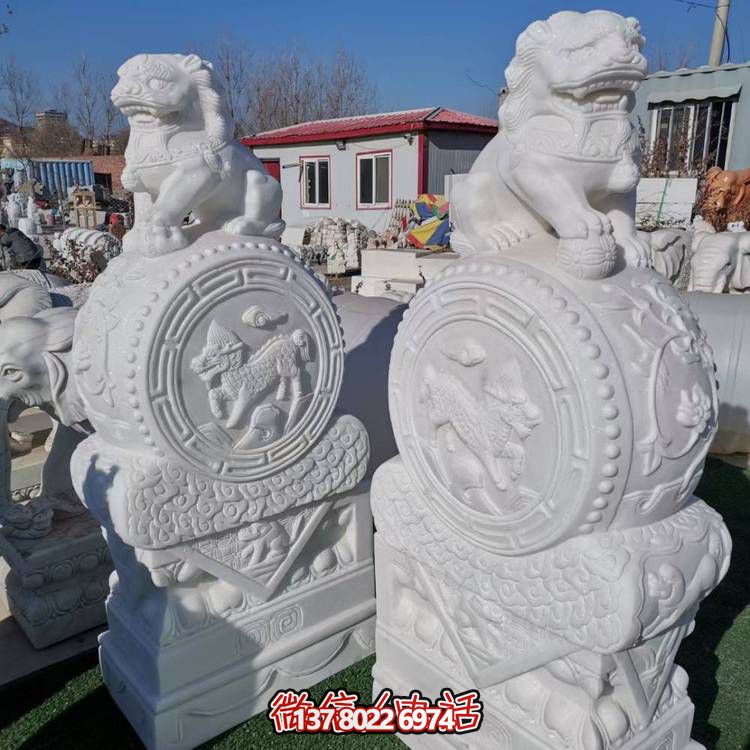大型汉白玉狮子抱鼓博鱼平台