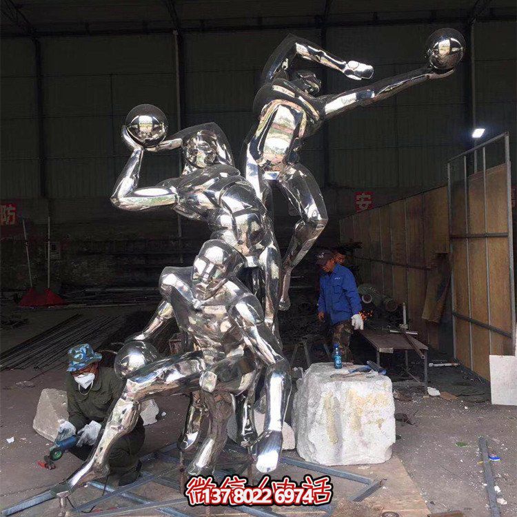 不锈钢户外博鱼平台——展现抽象运动人物镜面精美