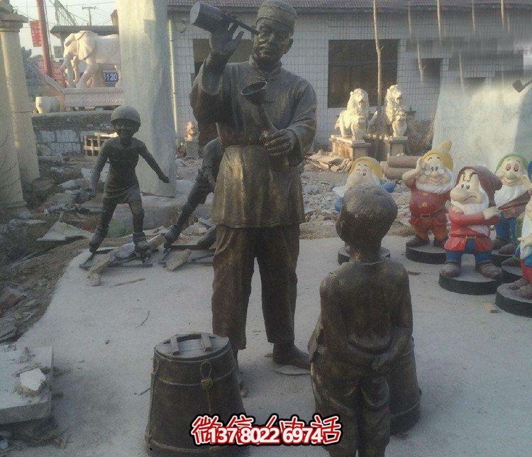 中国传统酒文化博鱼平台——宁静庭院中的精美铜雕人物