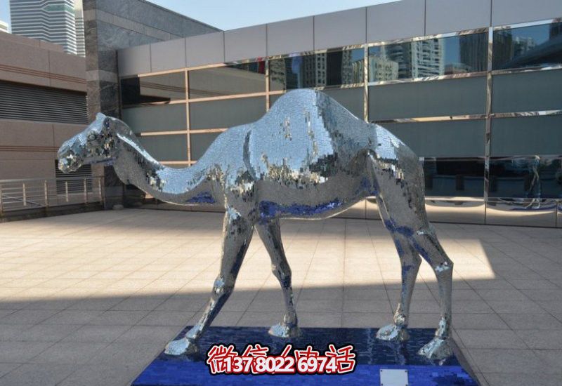 不锈钢骆驼博鱼平台，为广场添彩