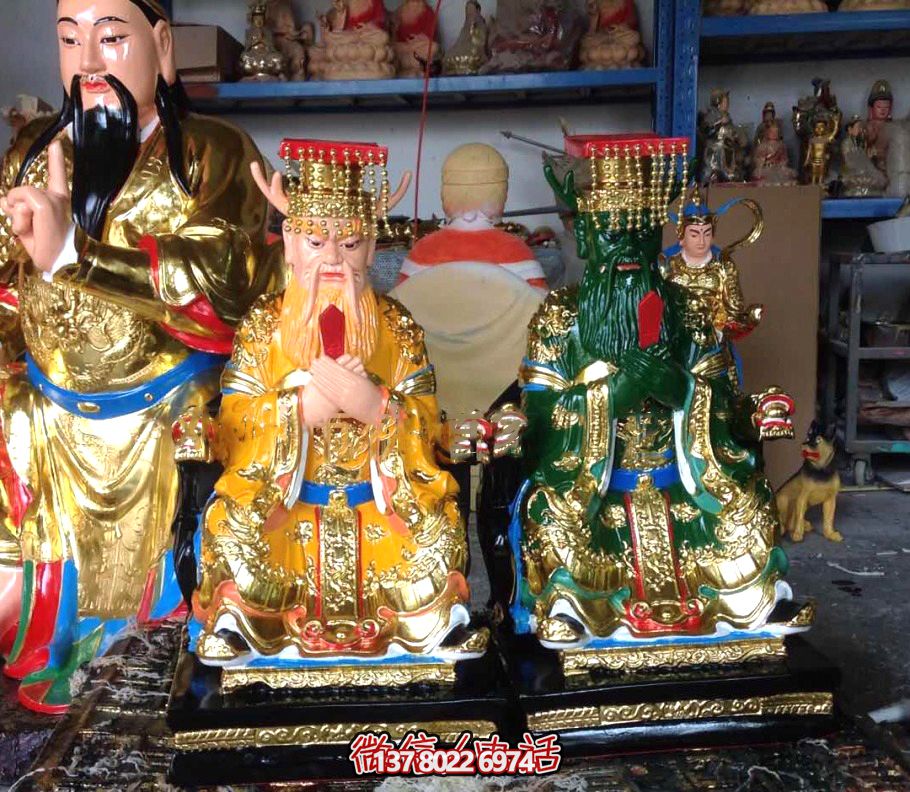 巨型玻璃钢彩绘博鱼平台——让土地公变身神灵 巨型玻璃钢彩绘博鱼平台——让土地公变身神灵