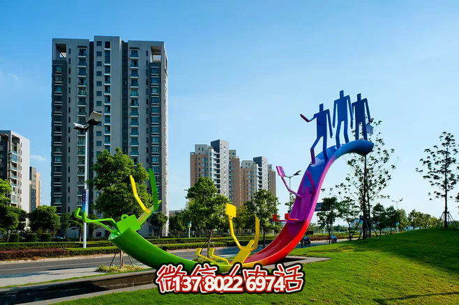大型不锈钢彩绘景观博鱼平台