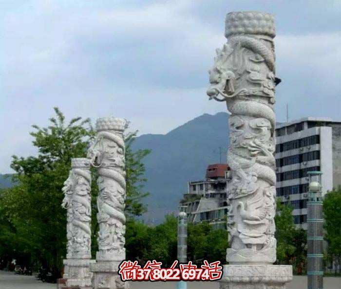 集大理石、石雕、龙柱于一体的大理景观广场 集大理石、石雕、龙柱于一体的大理景观广场