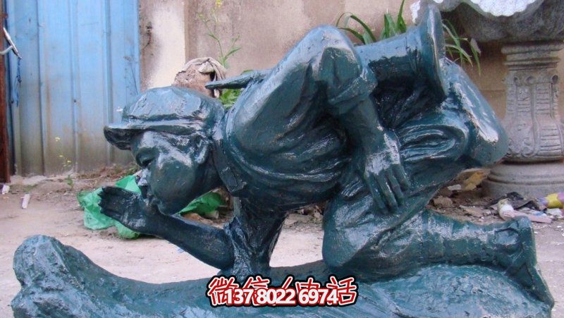 纪念红军历史铜雕红军小冲锋号博鱼平台