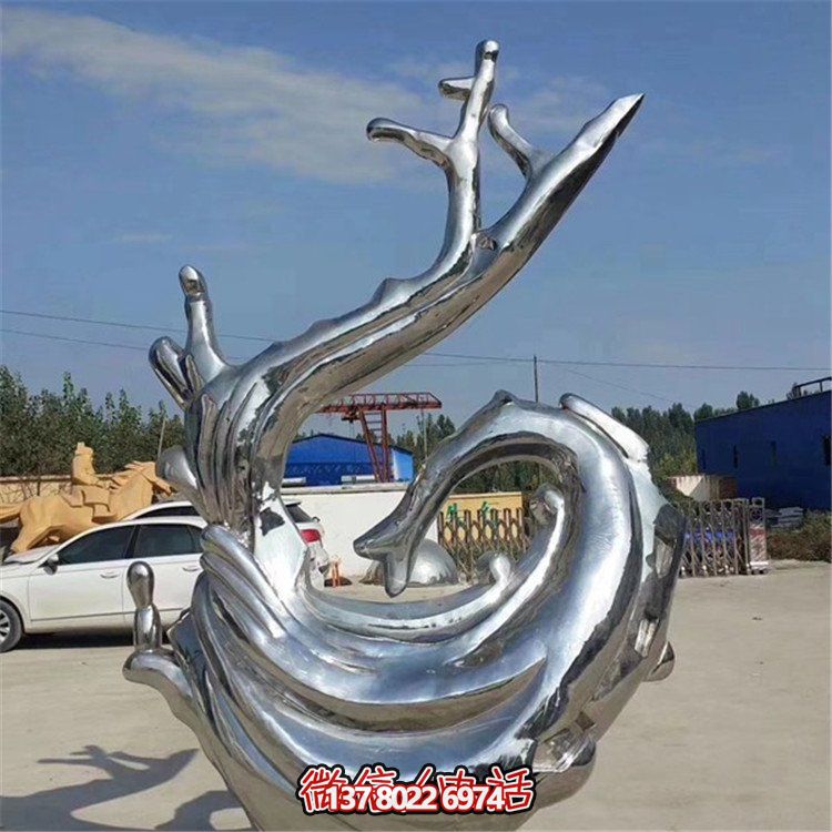 不锈钢镜面博鱼平台，为户外广场增添海浪般的浪花气息