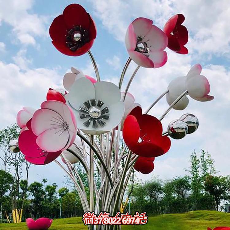 不锈钢彩绘大型花朵博鱼平台，为景区广场增添色彩