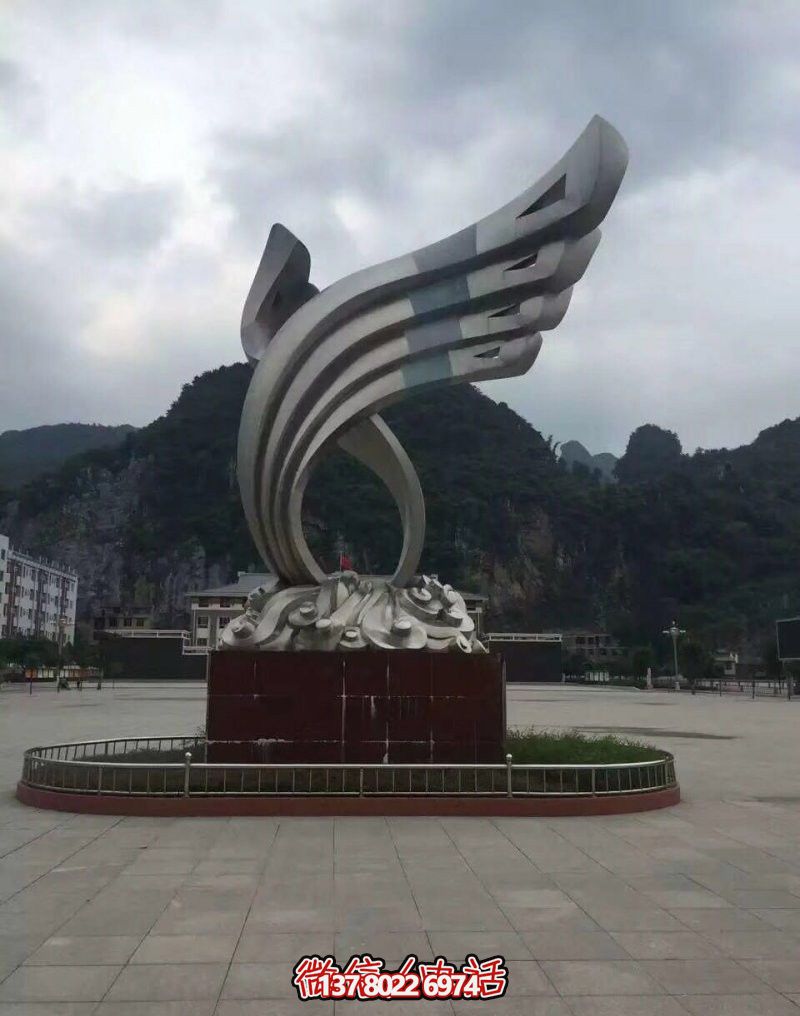 大型不锈钢博鱼平台景观翅膀装置
