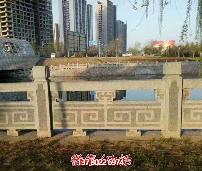豪华花岗岩栏杆,让你的河边小区更加美观 豪华花岗岩栏杆,让你的河边小区更加美观