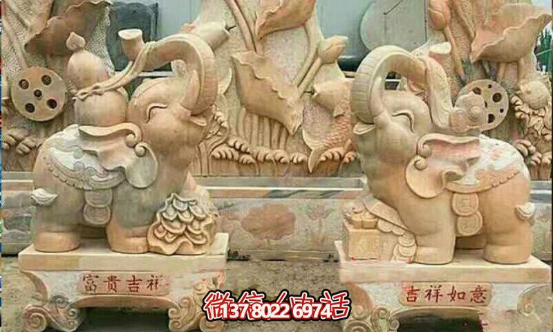 景区精美黄蜡石雕大象博鱼平台，精致优雅