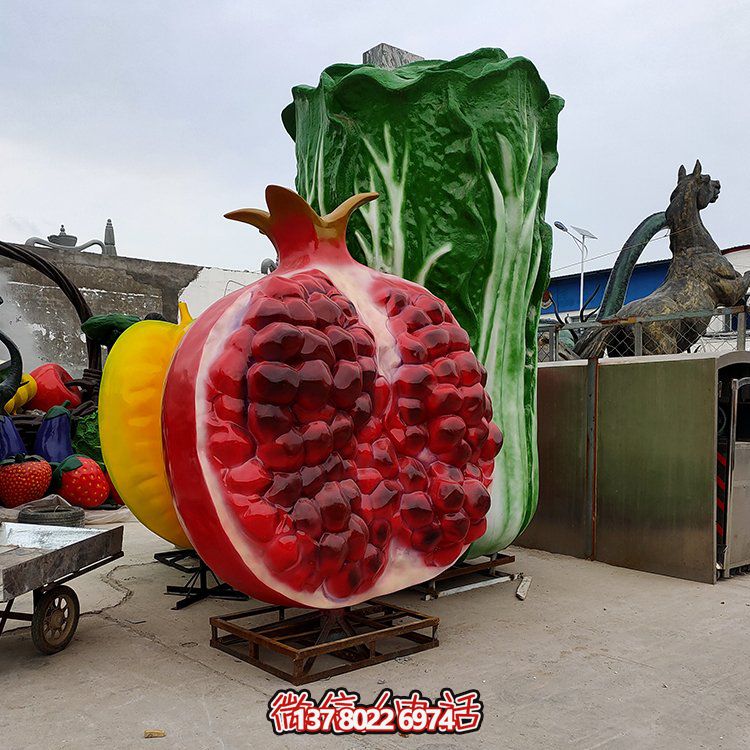 玻璃钢仿真水果景观博鱼平台