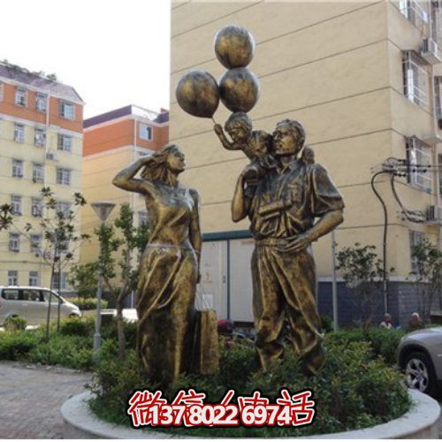 玻璃钢仿铜人物博鱼平台，让您的小区环境更加完美！