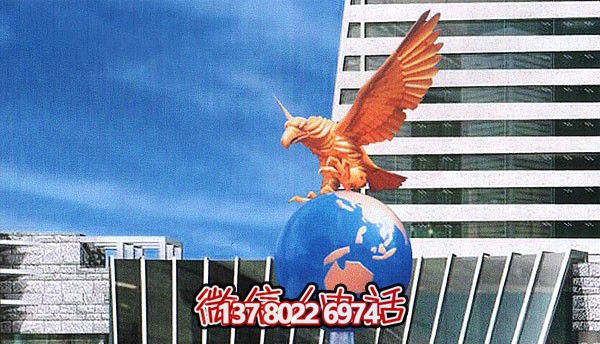 玻璃钢老鹰彩绘博鱼平台给景区站立玻璃钢博鱼平台增添精彩