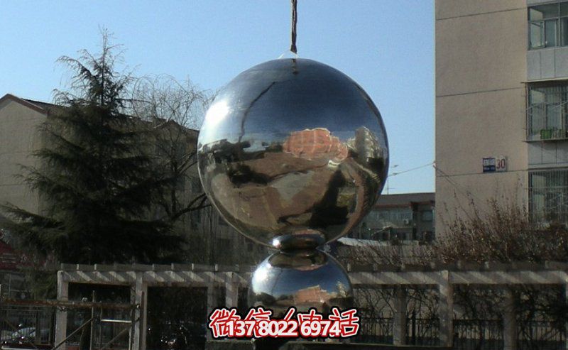 不锈钢球体博鱼平台,镜面反光,室外装点美化 不锈钢球体博鱼平台,镜面反光,室外装点美化