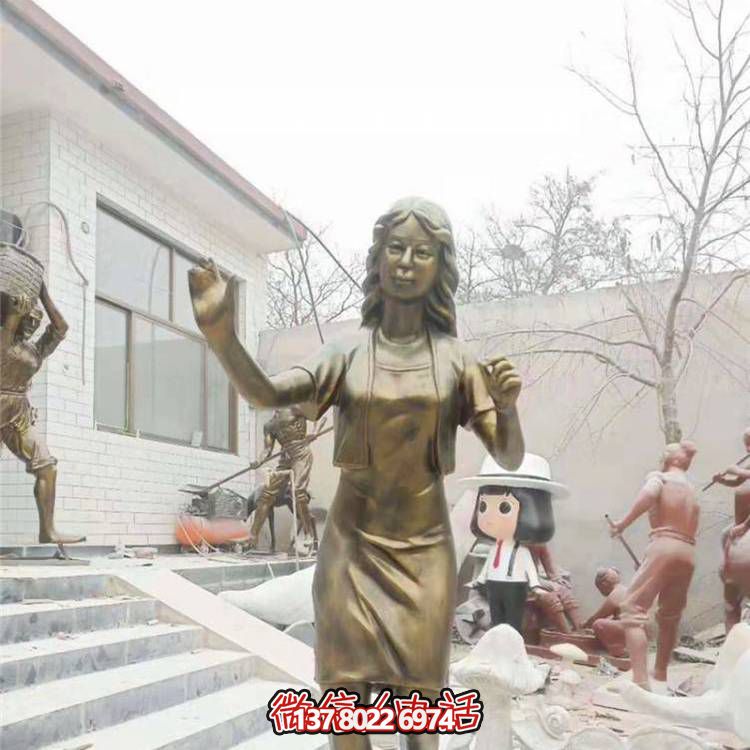仿铜博鱼平台玻璃钢抽象人物，为公园户外装饰
