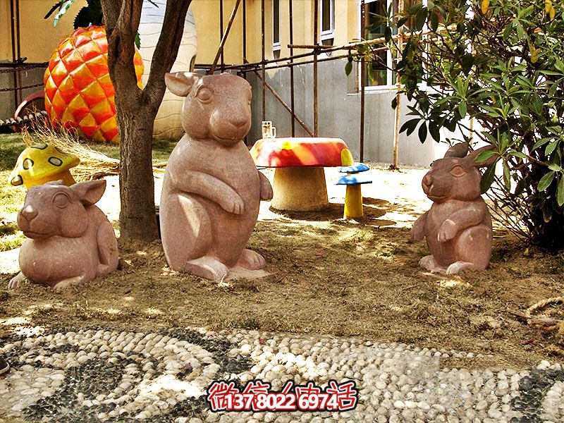 玻璃钢博鱼平台的抽象兔子——现代庭院的独特装饰