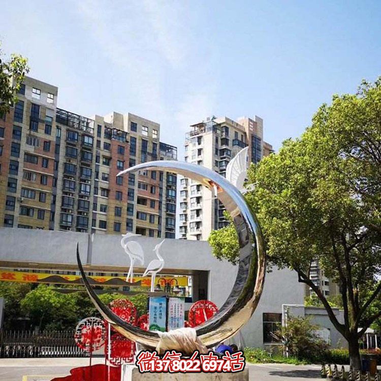 不锈钢抛光月亮假山仙鹤景观博鱼平台摆件