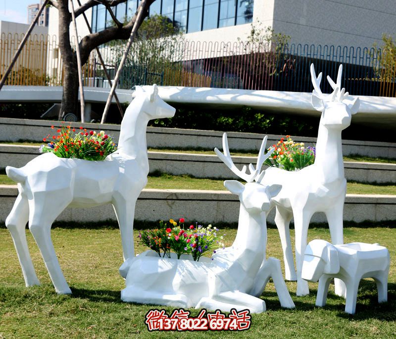 几何玻璃钢梅花鹿博鱼平台 几何玻璃钢梅花鹿博鱼平台