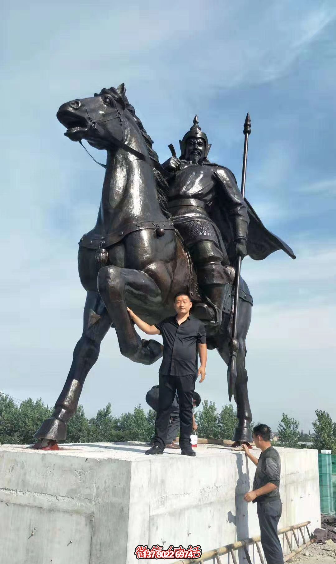 古代将军骑马铜雕博鱼平台
