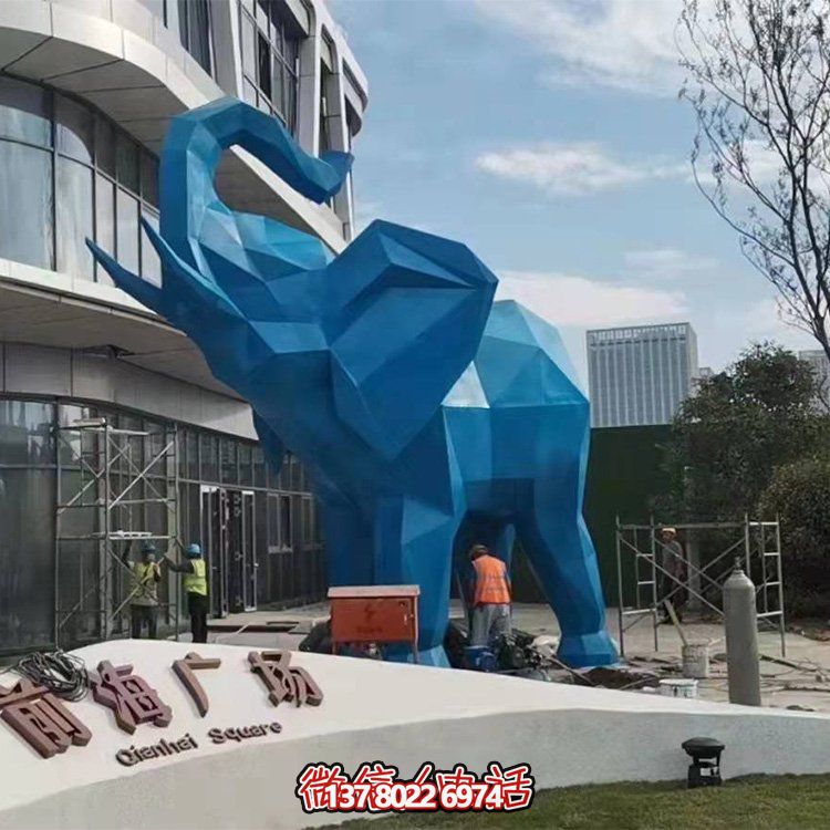 几何博鱼平台大象，装点商场、户外广场