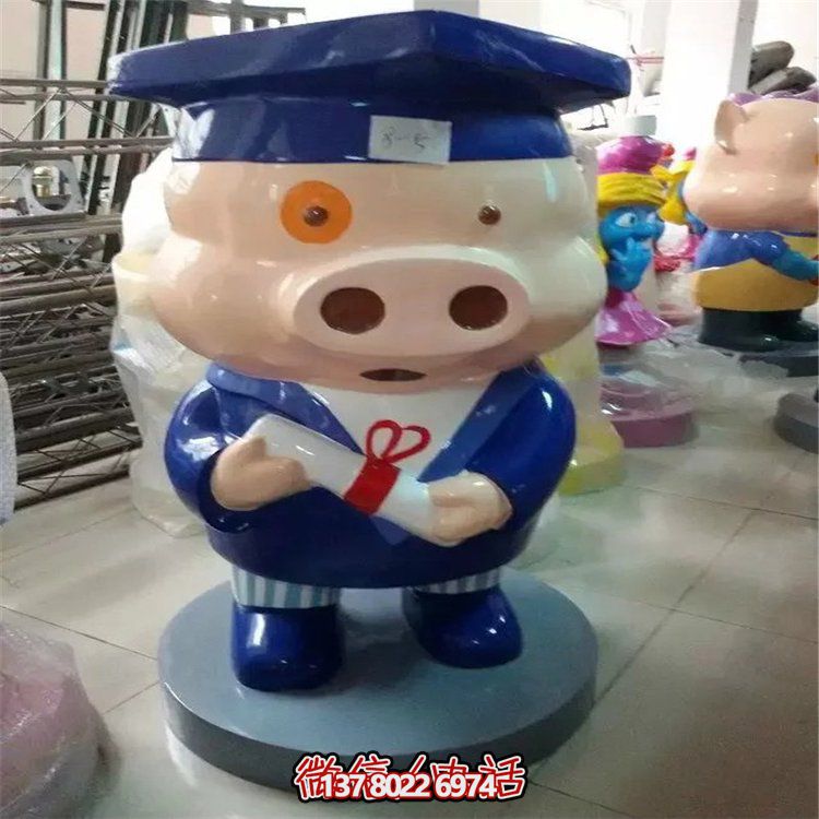 玻璃钢卡通仔猪博鱼平台——适合幼儿园的优质装饰