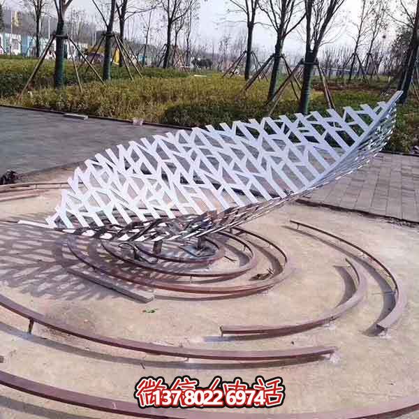 公园不锈钢镂空树叶博鱼平台