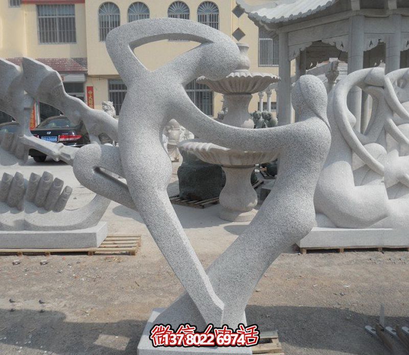 情侣博鱼平台——浪漫公园抽象小品