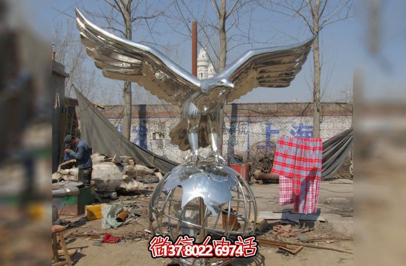 休息时刻，欣赏不锈钢老鹰博鱼平台
