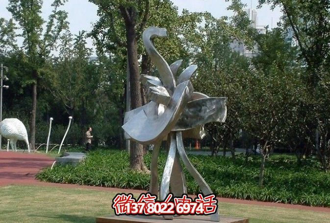 不锈钢园林抽象花朵博鱼平台