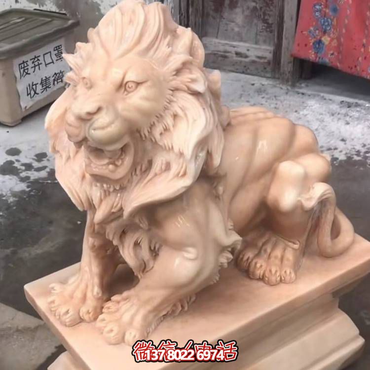 酒店大型红色石雕狮子博鱼平台