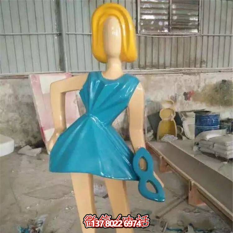 商场创意玻璃钢抽象女性人物博鱼平台