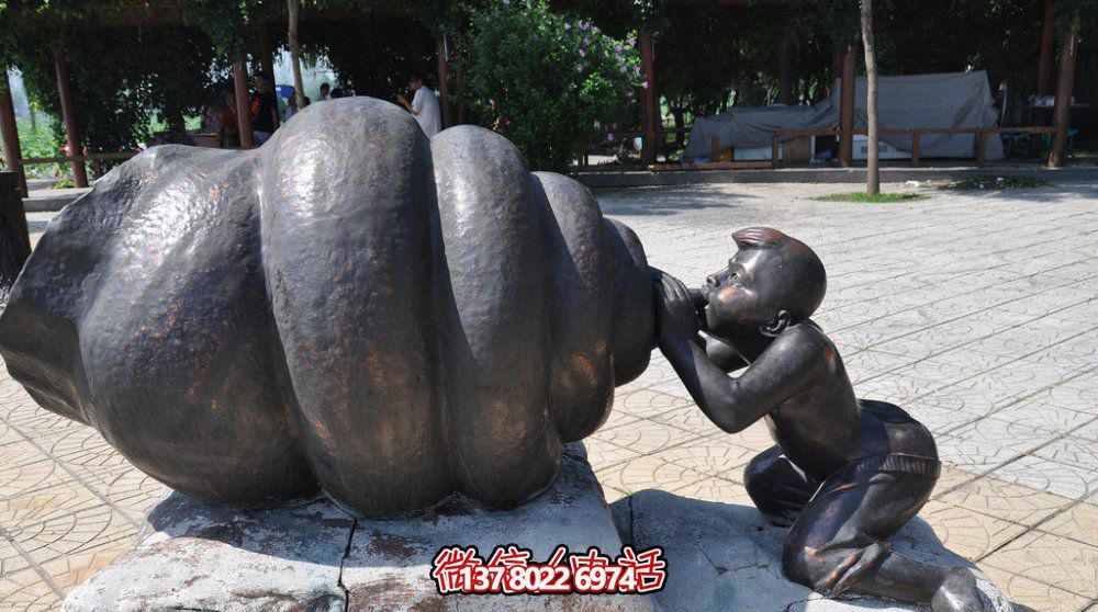 广场小男孩吹海螺铜雕吹奏博鱼平台
