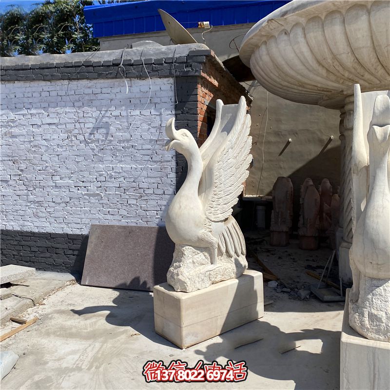 庭院大理石切面锻造的鸣叫的天鹅博鱼平台