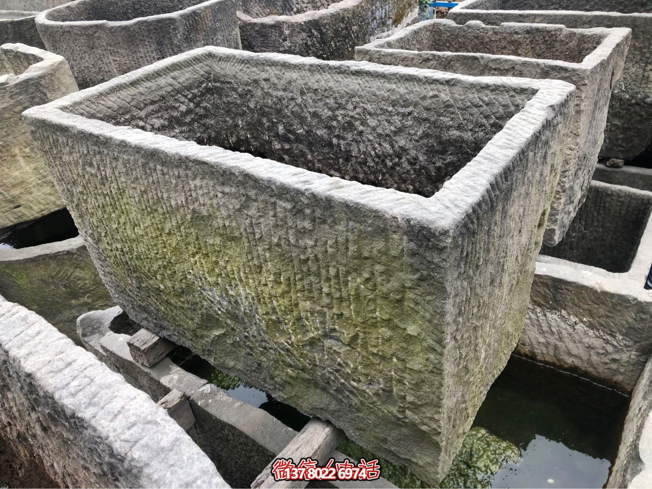 鱼缸麻花木箱青石花盆博鱼平台