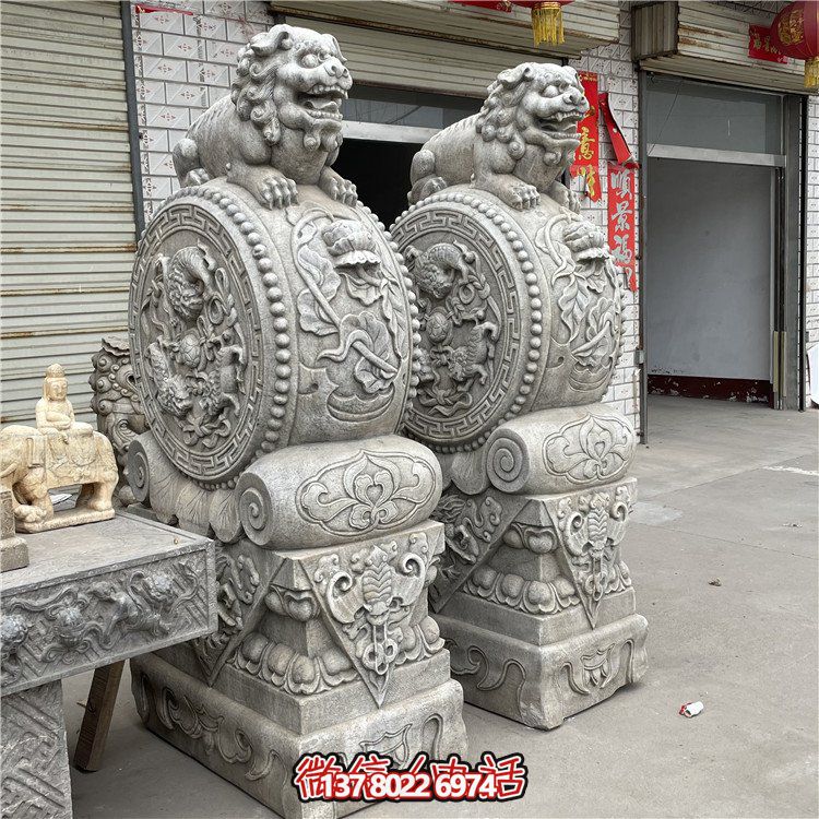 大个的石雕门墩抱鼓石，汉白玉仿古门墩